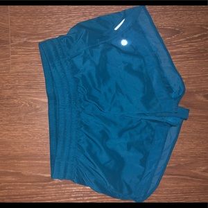 athleta mesh racer run short